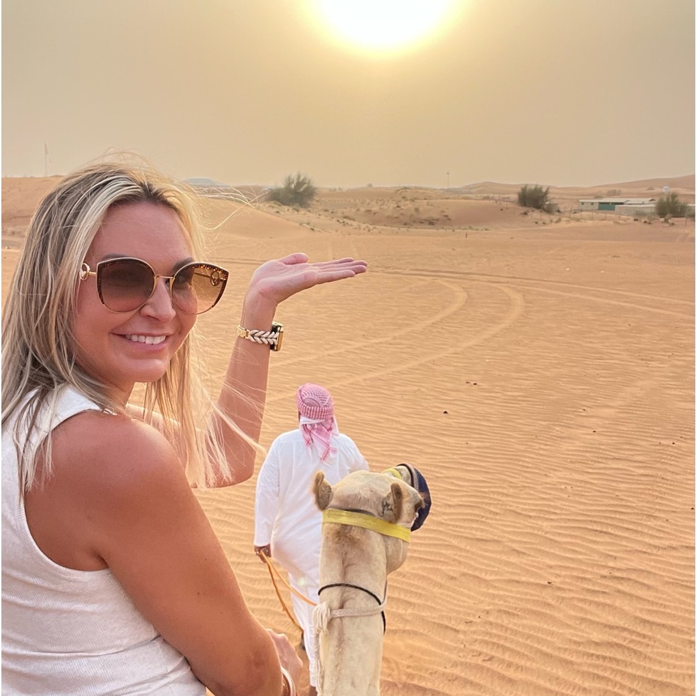 Meet your Posher, Candi